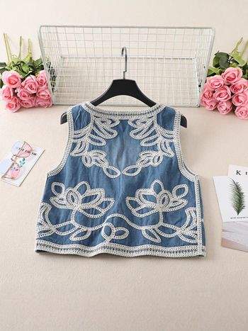 Plus-size ženski džins vest - V-izrez, kratka silueta, 3D uzorak, poliester materijal, prednje kopče, jesen 2025