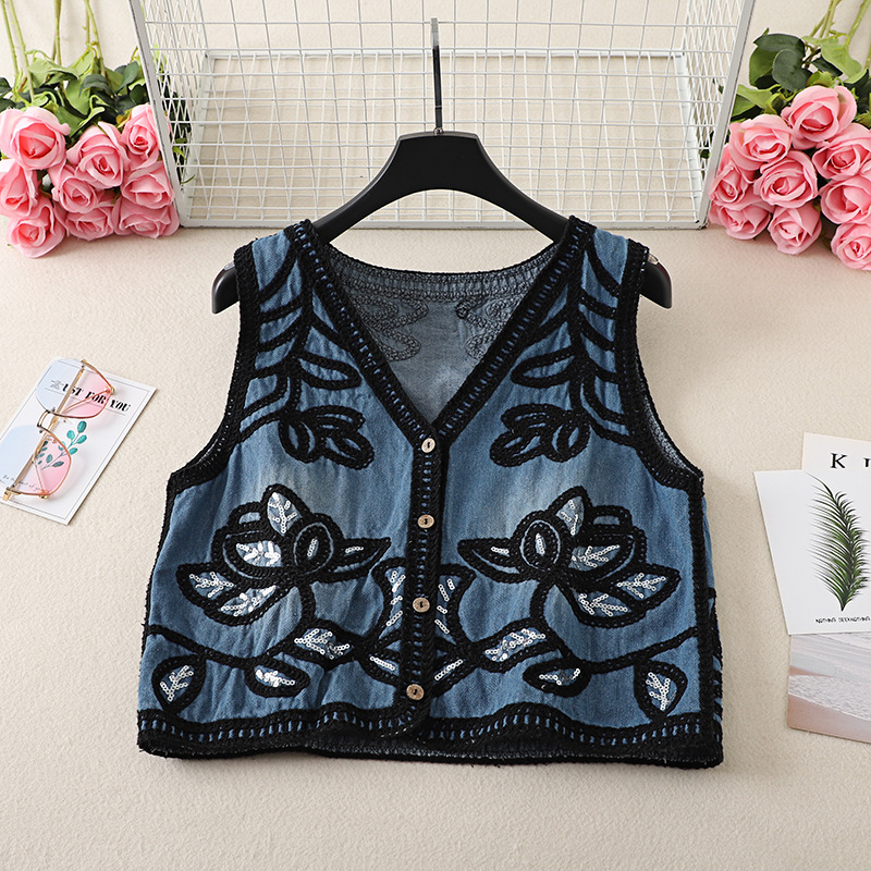 Plus-size ženski džins vest - V-izrez, kratka silueta, 3D uzorak, poliester materijal, prednje kopče, jesen 2025