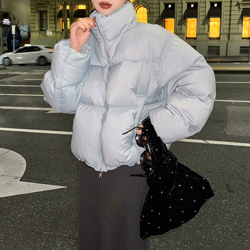 Nothing Sea Salt Latte ženska jakna s punjenjem od patjih perja, udio perja 50%, debeli poliester, stojeći ovratnik, zatvarač