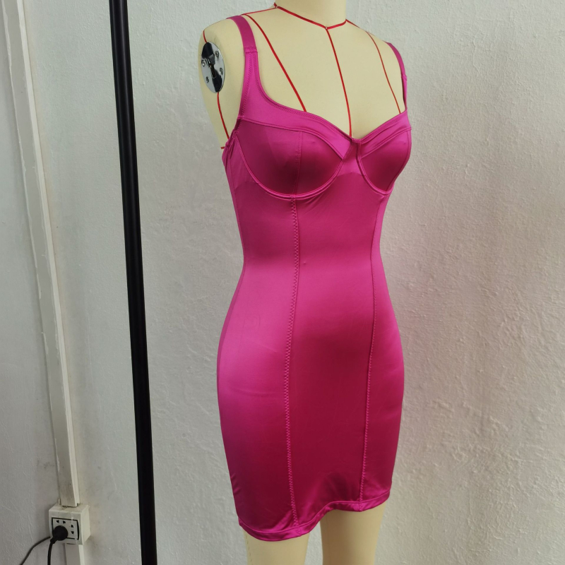 Nylon ujjatlan ruha V-nyakkal, szoros fazon, középméretű hossz, elegáns irodai stílus