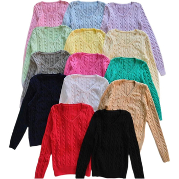 Pamučni pulover s V izrezom, uskog kroja, s životinjskim motivom i vezom, dugim rukavima