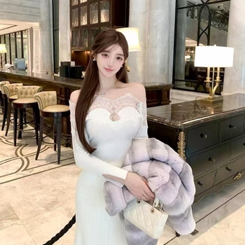 V formas kakla krekls ar garām piedurknēm, patchwork detaļa, poliestera audums, izsmalcināts ikdienas stils