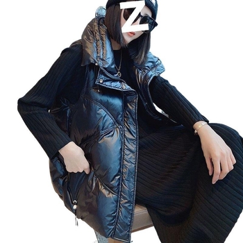 Ženska puffer vesta s perjem, slobodan kroj, visok ovratnik, ultra kratka duljina do 40 cm, punilo od bijelog pačjeg perja