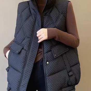 Vesta s polo ovratnikom, chenille tkanina sa spandeksom, regularni kroj, proljeće 2025