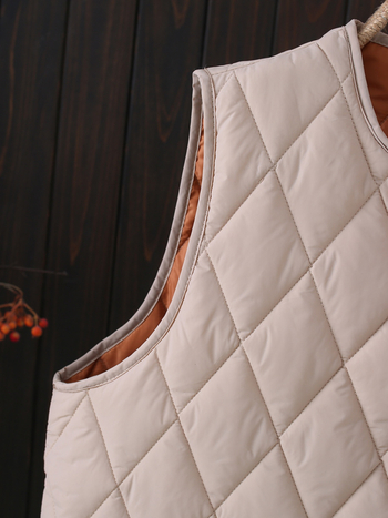 Ženski zimski prsluk bez rukava s V-izrezom, široka silueta, ovčja vuna, kopčanje u jednoj liniji, sezona zima 2023