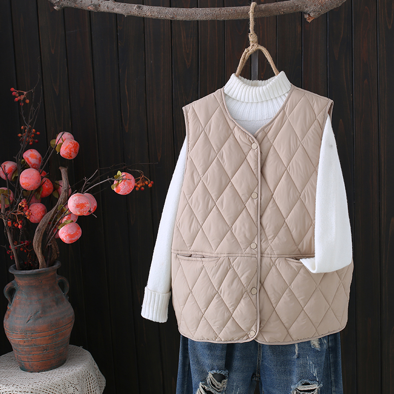 Ženski zimski prsluk bez rukava s V-izrezom, široka silueta, ovčja vuna, kopčanje u jednoj liniji, sezona zima 2023