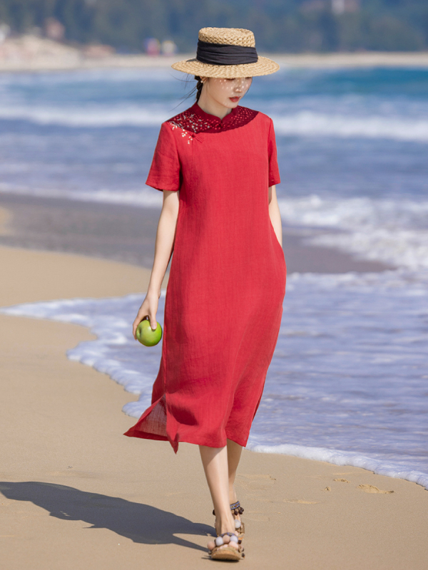 Rochie în stil chinezesc din ramie brodată, guler înalt, mâneci scurte, imprimeu floral vegetal, lungă