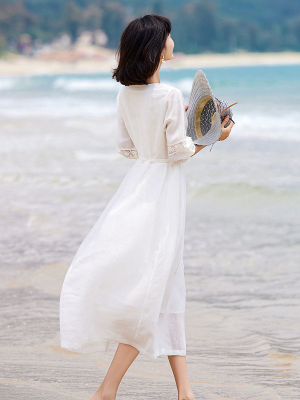 Rochie din ramie cu dantelă brodată, mâneci lampă, guler rotund, talie reglabilă