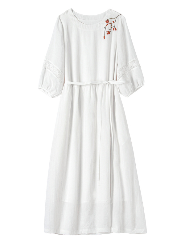 Rochie din ramie cu dantelă brodată, mâneci lampă, guler rotund, talie reglabilă