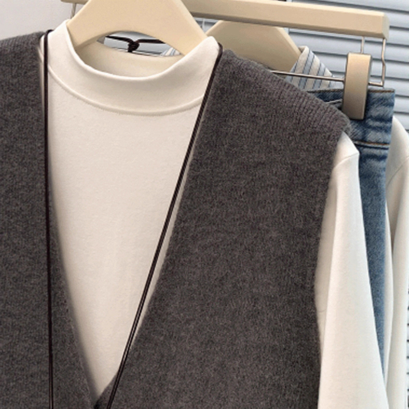 Ženski pleteni vest s V izrezom, kratka duljina 40–50 cm, najlon tkanina, 3D uzorak, zima 2025