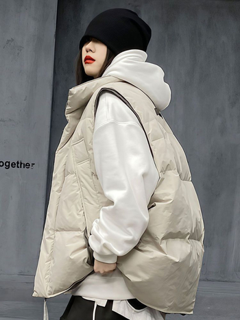 Ženska vesta od poliestera s punjenjem od pamuka, V-izrez, zatvarač, jednobojna, opuštena silueta, jesensko-zimski stil.