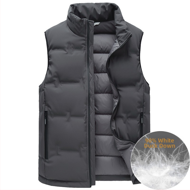 Férfi tollmellény álló gallérral, elülső cipzár, vastag szigetelés, töltet: 90% fehér kacsa toll, külső anyag: kémiai rostokból álló keverék, bélés: poliészter