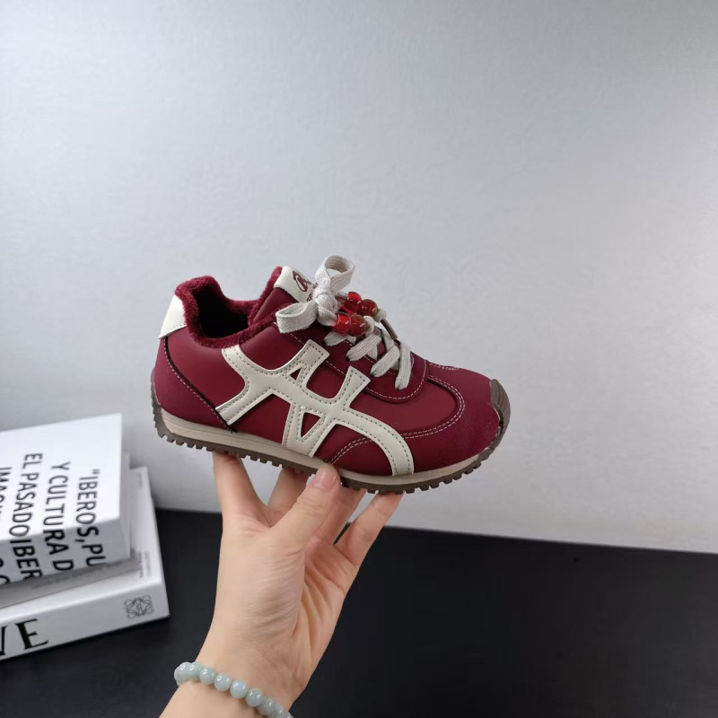 Dječje zimske tenisice s Velcro zatvaranjem – niski gornji dio, gumena potplata, prozračne i vodootporne (niski gornji dio; Velcro; gumena potplata; prozračne; vodootporne)