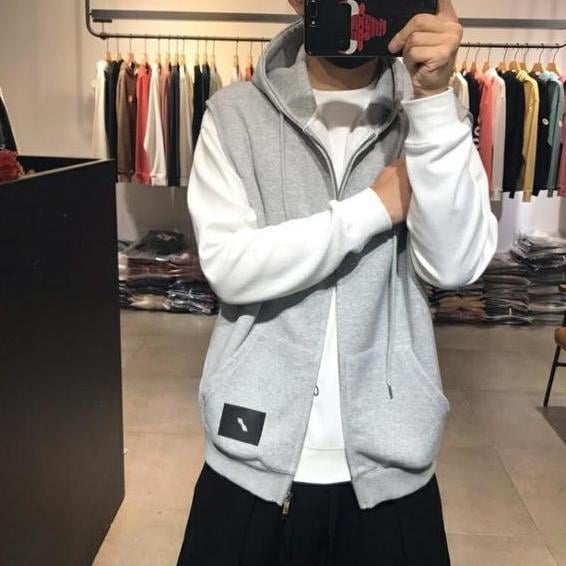 Muško kardigan-vest s kapuljom i zatvaračem, bez rukava, 100% poliester, ravni kroj, za proljeće i jesen