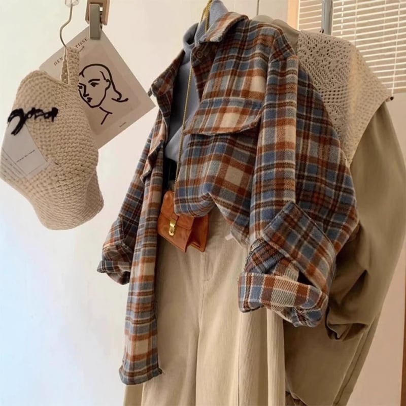 Krekli ar rakstu plaid, kardigāna stils, brushed audums ar poliestera piedevu, garas piedurknes, vienrindu pogu atvērums