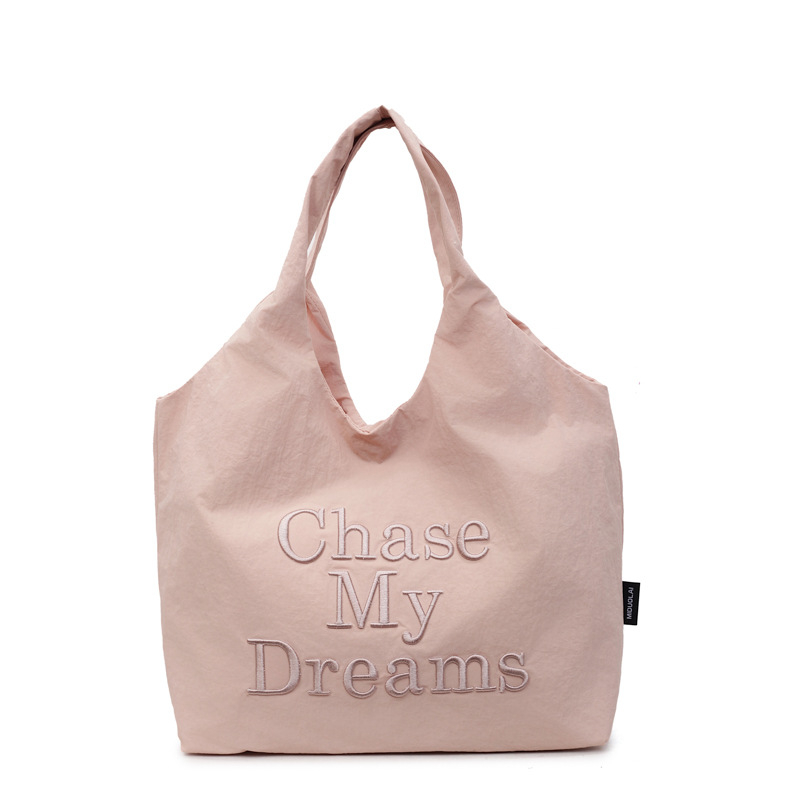 Geantă de pânză tote pentru relaxare și călătorii, căptușeală din nylon, formă orizontală pătrată, închidere cu cataramă, buzunar intern pentru telefon, o curea de umăr, Vara 2025