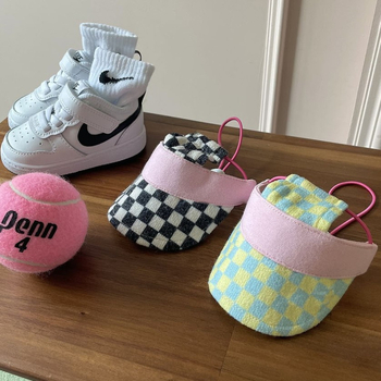 Set odjeće za psa: karirani akrilni pleteni komad (Pattern: Checkerboard; Material: Acrylic; Weaving: Plain weave; Jacquard)