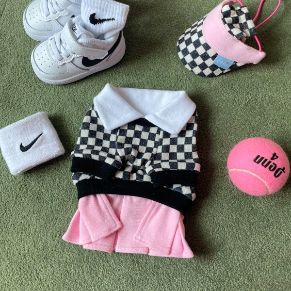 Set odjeće za psa: karirani akrilni pleteni komad (Pattern: Checkerboard; Material: Acrylic; Weaving: Plain weave; Jacquard)