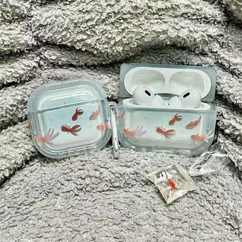 Zlatna ribica zaštitno kućište za AirPods 4 i AirPods Pro 2 – cartoon stil; materijal: Drugo; kompatibilni modeli: Drugo; 3. generacija