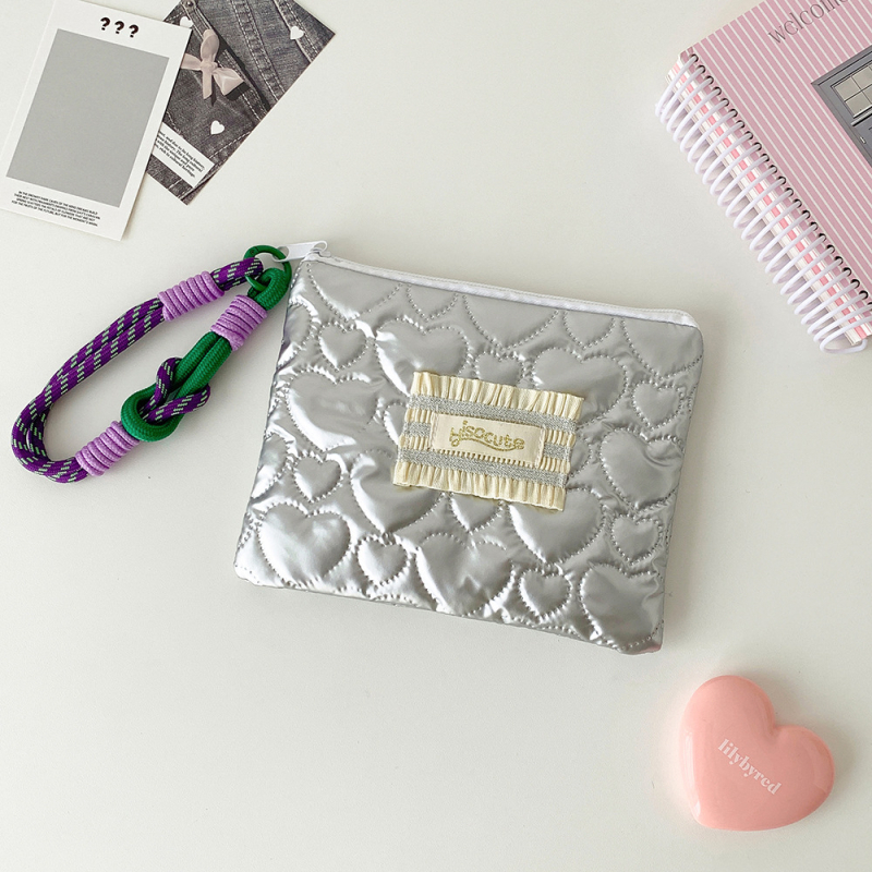 HISOCUTE kozmetikai táska masni-szíves mintával, nagy kapacitású clutch, poliészter anyag, cipzáras zárás, hordozható, uniszex