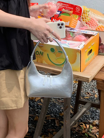 Taška do podpazušia PU, mestský štýl, zapínanie na zips, vnútorná kapsa so zipsom a vrecko na kartu, First Moai, leto 2023