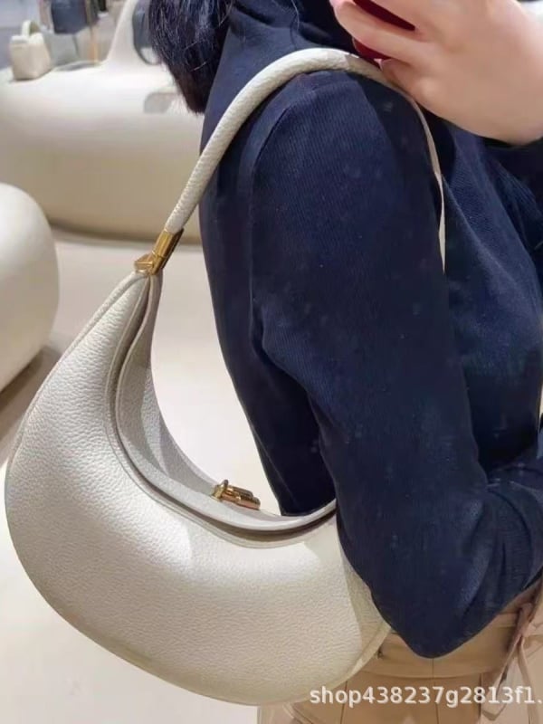 Taška na rameno v tvare polmesiaca z PU kože, s uzáverom na zámok a zipsovou priehradkou