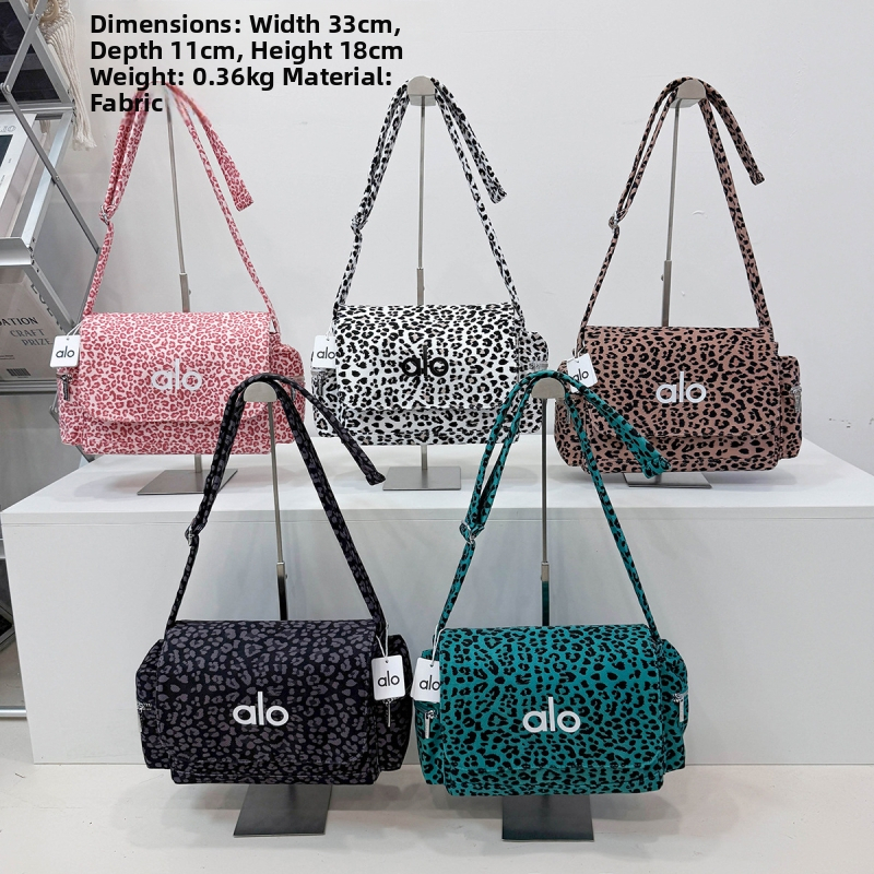 Taška cez rameno z plátna s leopardím vzorom, pre ženy, mestský štýl, vrecko na telefón a dokumenty, trojrozmerný dizajn, otváranie s krytom, polyesterová podšívka