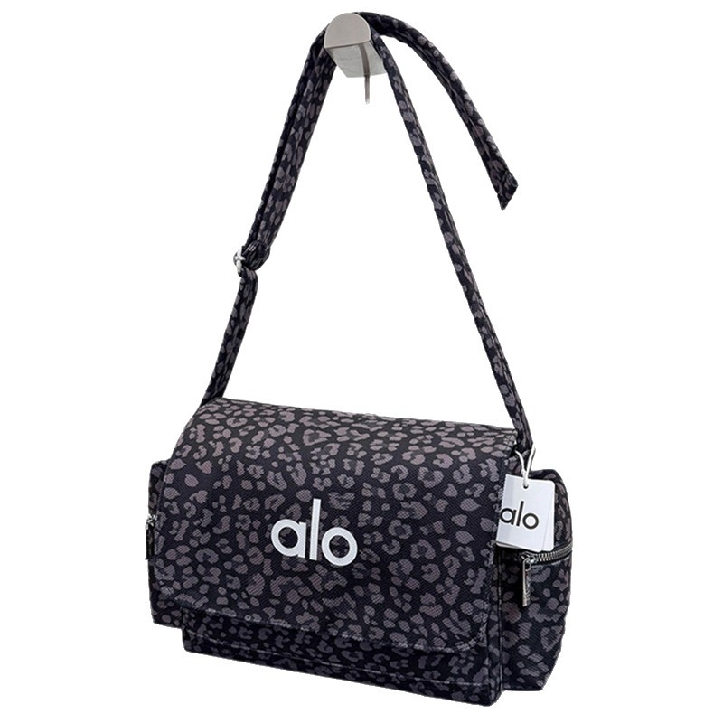 Taška cez rameno z plátna s leopardím vzorom, pre ženy, mestský štýl, vrecko na telefón a dokumenty, trojrozmerný dizajn, otváranie s krytom, polyesterová podšívka