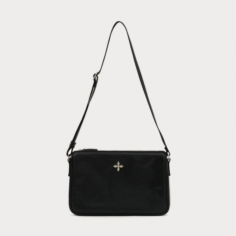 PU bőr crossbody táska Cross Badge, városi stílus, cipzáras zárás, belső zsebek