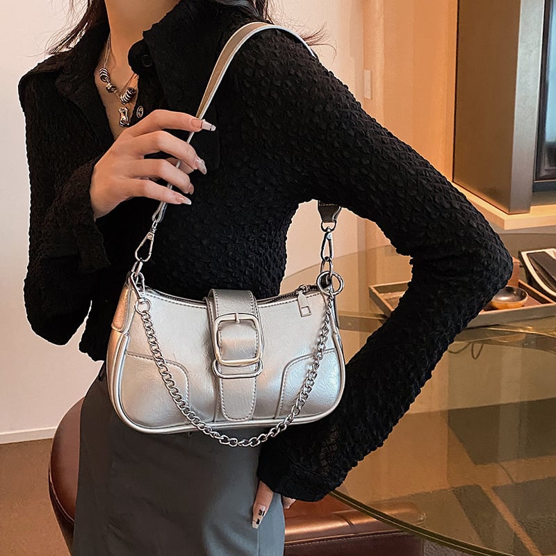 Torba za ramena s lancem, PU materijal, trodimenzionalni oblik, unutarnja pretinica za telefon, zatvaranje zipom