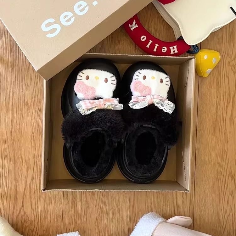 Dámske topánky s karikatúrnym vzorom, 5-8 cm vysoká platforma, EVA vršok a podrážka, perforovaná sieť, vnútorná umelá kožušinka, slip-on