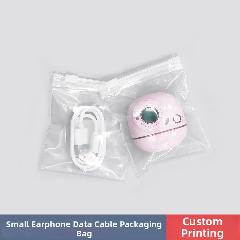 Priehľadná plastová malá taštička so zipsom na uloženie dátových káblov a káblov ku slúchadlám