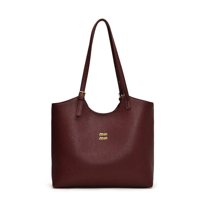 Tote taška pre každodenné použitie — ulicný štýl, PU materiál, vodorovný štvorcový tvar, magnetické zapínanie, vnútorná kapsa na zips (Jesenný 2024)