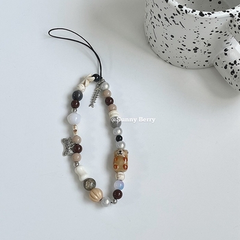 Șnur pentru telefon cu mărgele din agată naturală și ochi de tigru; design de nișă, accente ceramice în formă de urs; șnur PP, cataramă din plastic; fără pandantiv