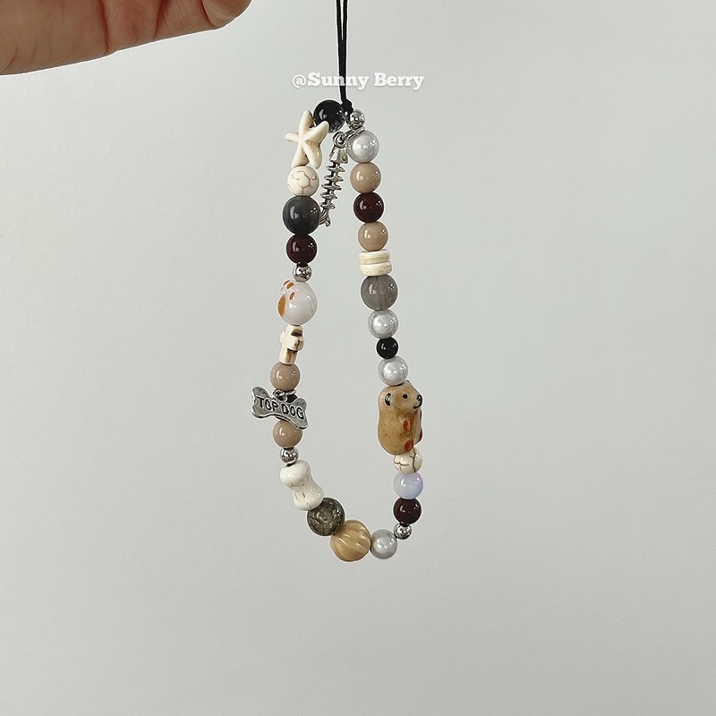 Șnur pentru telefon cu mărgele din agată naturală și ochi de tigru; design de nișă, accente ceramice în formă de urs; șnur PP, cataramă din plastic; fără pandantiv