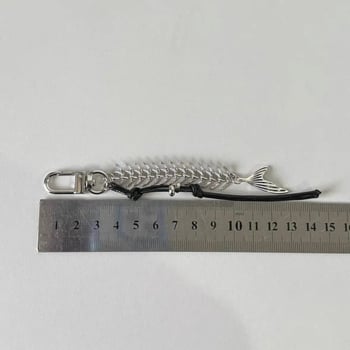 Privjesak za ključeve s motivom riblje kostiju, uzorak morske života, metalno elektroplirano, minimalistički Y2K stil, zima 2024