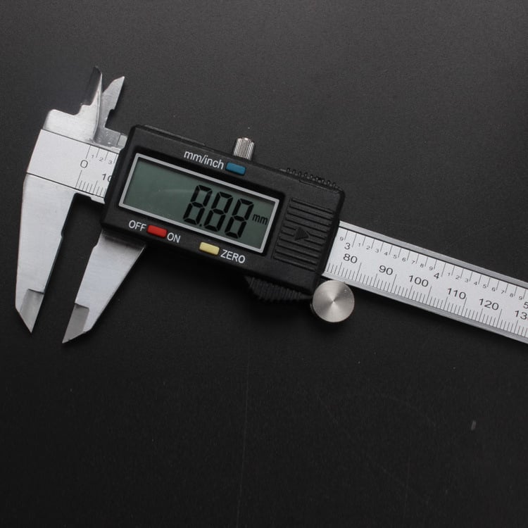 Navigacijski digitalni mjerni kaliper, raspon mjerenja 0-150 mm, digitalni zaslon