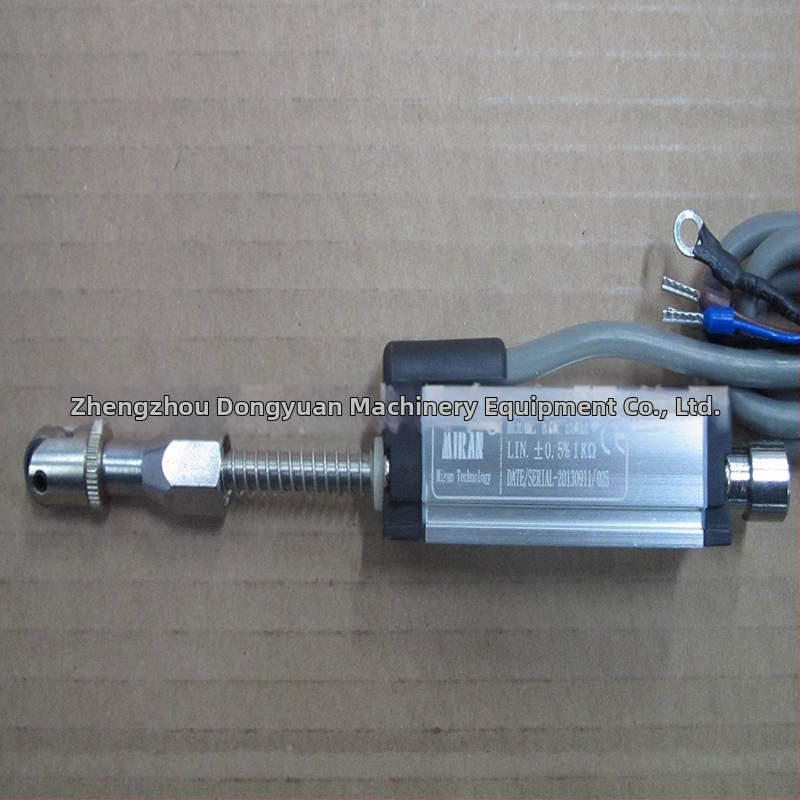 KTR11 atsperes pašatjaunojošais elektroniskais lineārais mērīšanas sensors, mērījumu diapazons 0–200 mm, precizitāte 0,1 mm