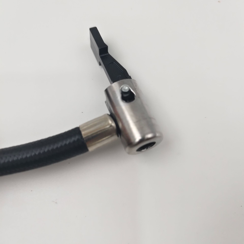Prijenosna pumpa za zrak za automobil za električna vozila s manometrom, 12-27V, 120W, 40 L/min, duljina kabla 2,7 m