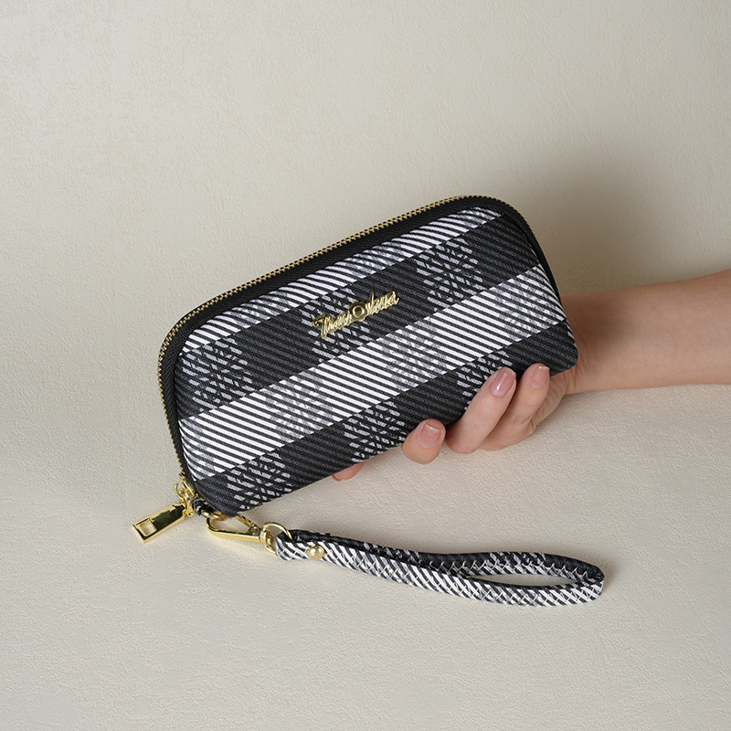 PU bőrhatású clutch táska, shell stílus, cipzárral nyíló, belső zsegek telefonhoz és dokumentumokhoz, poliészter bélés