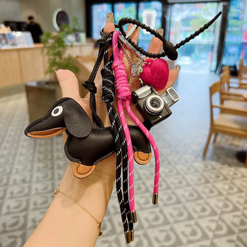 Kožni ključni lanac s dizajnom Dachshund, ručno pleteni užetni uzorak, Insta stil