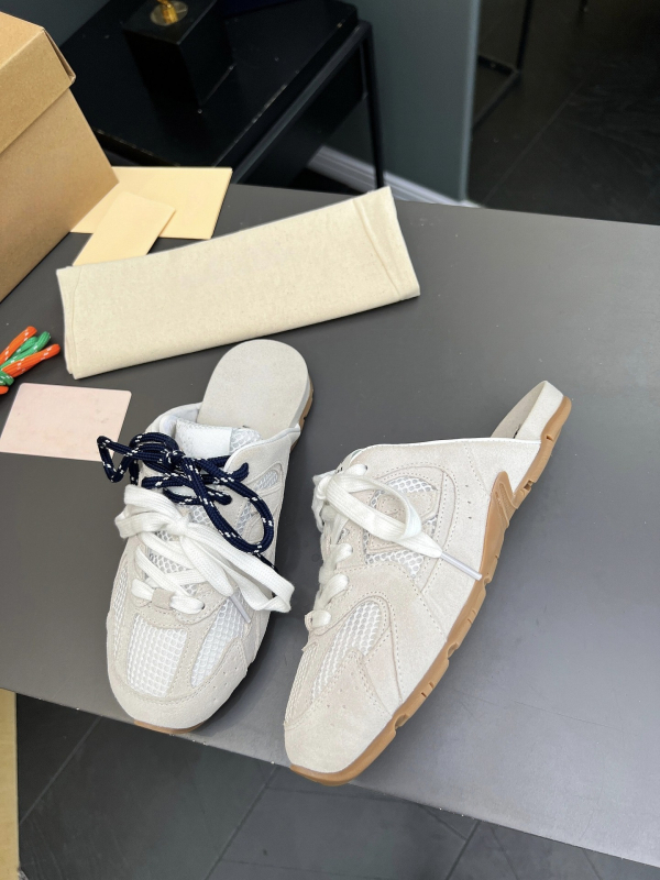 Nothing дамски мюли с закрити пръсти, кожена горна част, гумена подметка, подплата от овча кожа