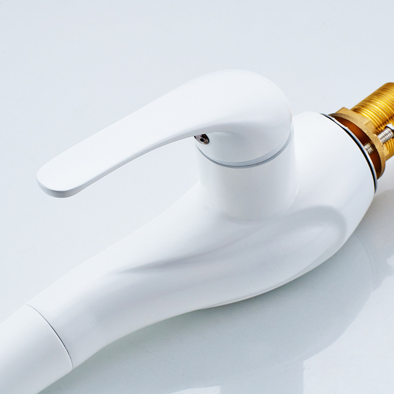 Kuhinjska slavina, bakrena, model AL-166-33W, nominalni tlak 0,8–1,2 MPa, radna temperatura 0–90 °C, promjer ulaza/izlaza 1/2 in