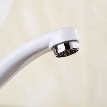 Model 9100 Konyhai keverőcsap, felületre szerelt, 60 mm bemenet-kimenet