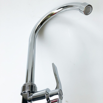 Kuhinjska slavina za sudoper, vertikalna, rotirajuća, s bakrenim središnjim ventilom, nominani tlak 0.8, normalna temperatura