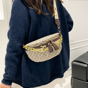 Dumpling-formájú válltáska — PU anyag, cipzáras nyitás, belső telefontároló zseb, 2025 ősz megjelenés