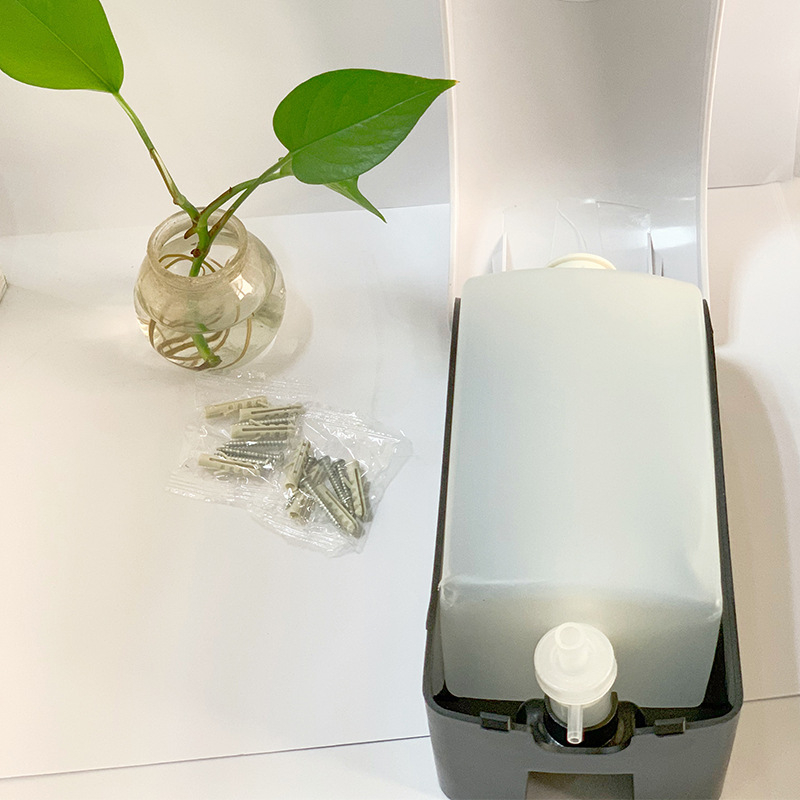 X-2010 elektroplatirani ručni plastični dispenser za sapun, vodootporan, 1000 ml kapaciteta, za hotele