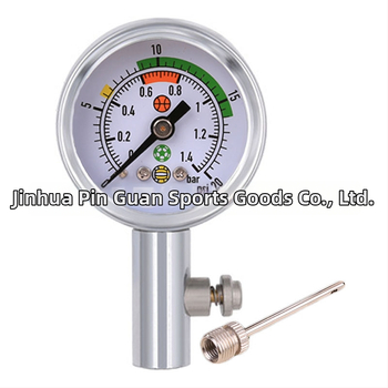 Metāla rādītāja tipa bumbu spiediena mērītājs futbolam, basketbolam un volejbolam – tiesneša līdzeklis