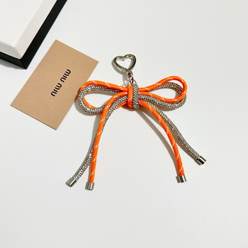 Najlon ručno pleteni privjesak za torbu, motiv leptira, influencer stil, proljeće 2025