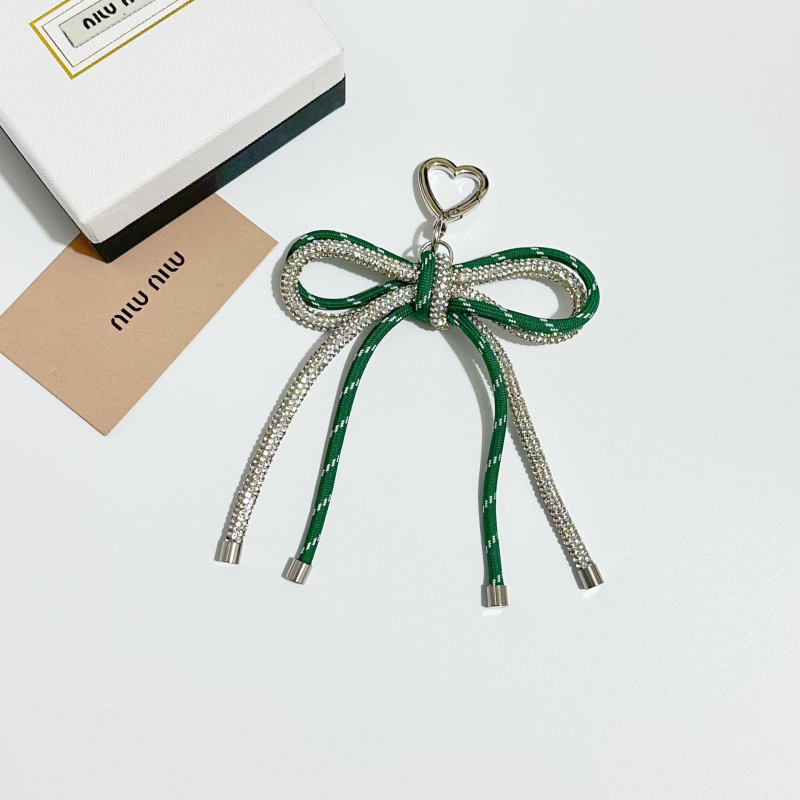 Najlon ručno pleteni privjesak za torbu, motiv leptira, influencer stil, proljeće 2025